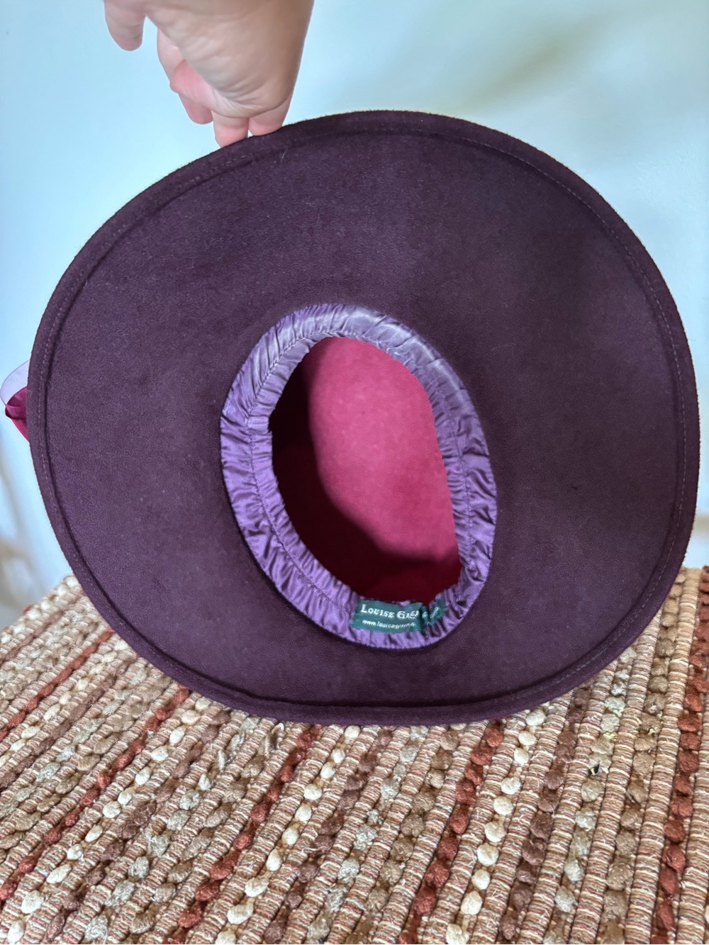 Louise Green Wool Felt Wide Brim Hat Burgundy Colorblock Satin Statement Derby - Picture 9 of 11